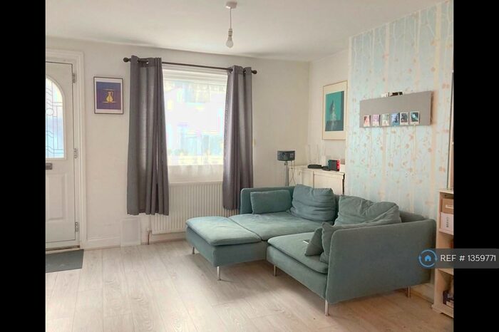 2 Bedroom Terraced House To Rent In London Road, Wallington, SM6