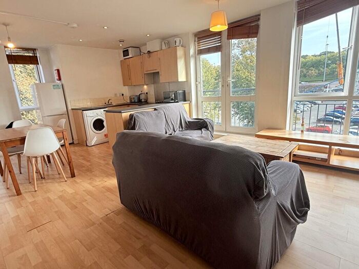 2 Bedroom Apartment To Rent In The Pavilion Russell Road Nottingham, NG7