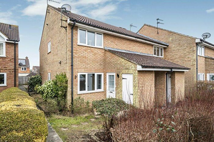 1 Bedroom Flat To Rent In The Paddock, Bishops Stortford, Hertfordshire, CM23