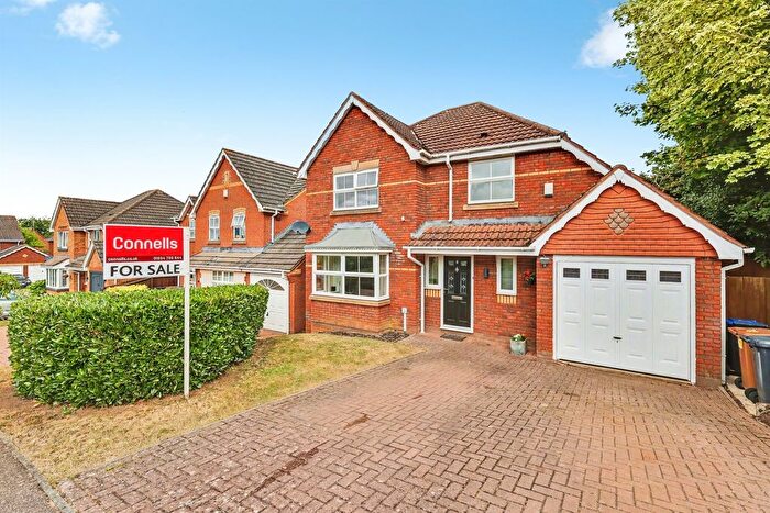 4 Bedroom Detached House For Sale In Hunsbury Hill Avenue, Northampton, NN4