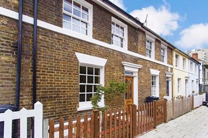 5 Bedroom Terraced House To Rent In Hetherington, Clapham North, SW4