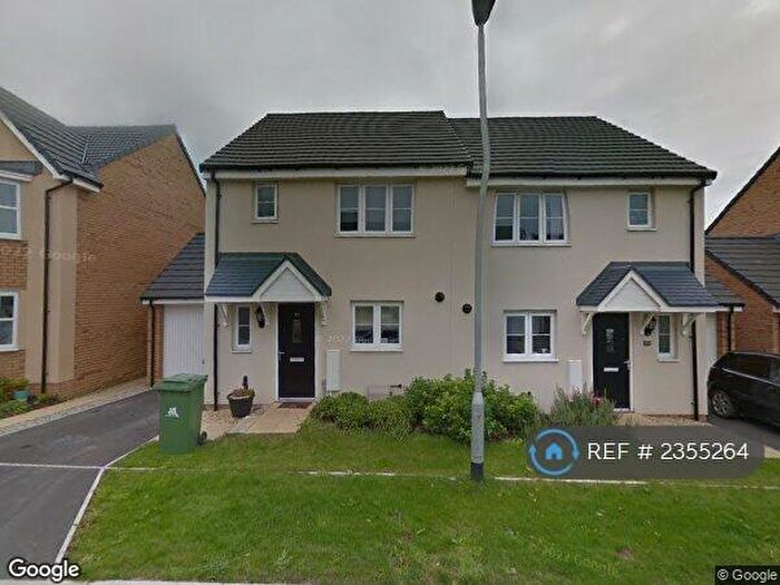 3 Bedroom Semi-Detached House To Rent In Pintail Close, Bude, EX23