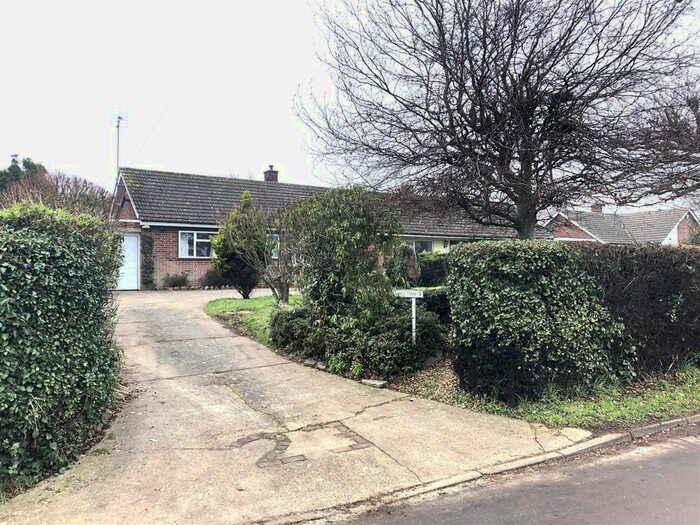2 Bedroom Semi-Detached Bungalow To Rent In Holly Lane, Rushmere St. Andrew, Ipswich, IP5