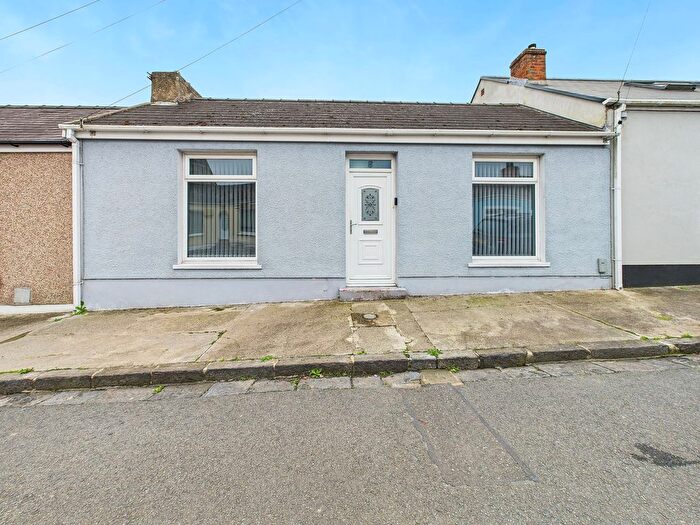 3 Bedroom Terraced Bungalow For Sale In Military Road, Pennar, SA72