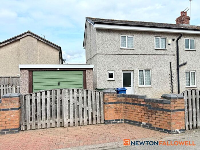 3 Bedroom Semi Detached House For Sale In First Square, Stainforth, DN7