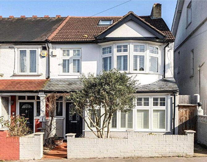 5 Bedroom End Of Terrace House For Sale In Manchester Road, Thornton Heath, CR7