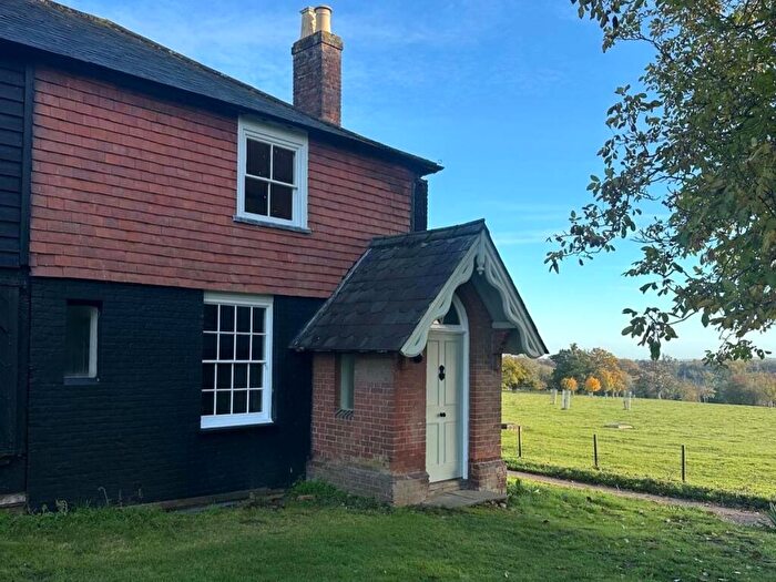 2 Bedroom Detached House To Rent In Throwley, Faversham, ME13