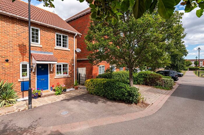 3 Bedroom End Of Terrace House For Sale In Moonstone Square, Sittingbourne, ME10
