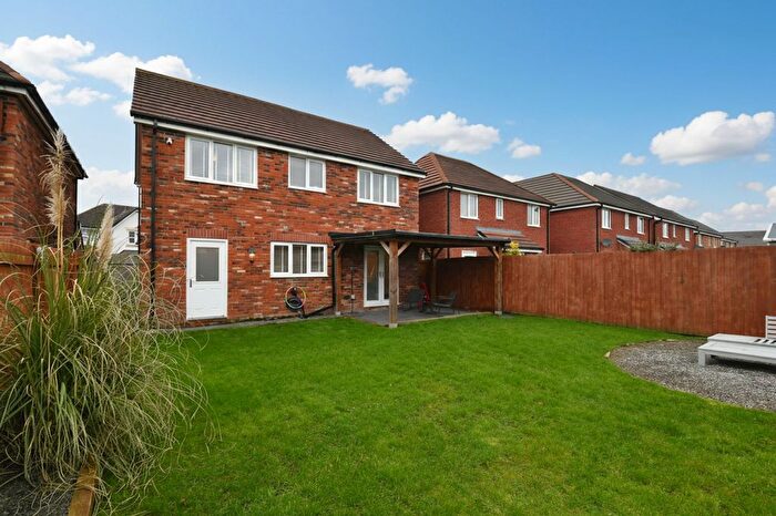 4 Bedroom Detached House For Sale In Thistle Croft, Tyldesley, M29