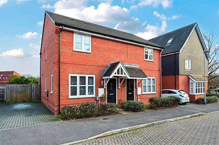 2 Bedroom Semi Detached House For Sale In Dragonfly Chase, Sandhurst, Berkshire, GU47