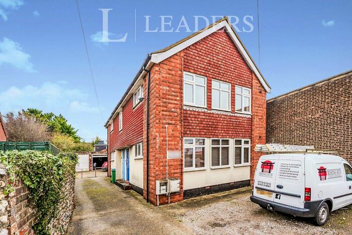 2 Bedroom Flat To Rent In Wick Street, Wick, Littlehampton BN17