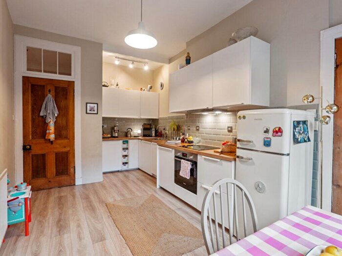 1 Bedroom Flat For Sale In G/ Garrioch Quadrant, North Kelvinside, G20