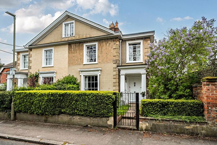 5 Bedroom Semi-Detached House For Sale In Reading Road, Wallingford, OX10