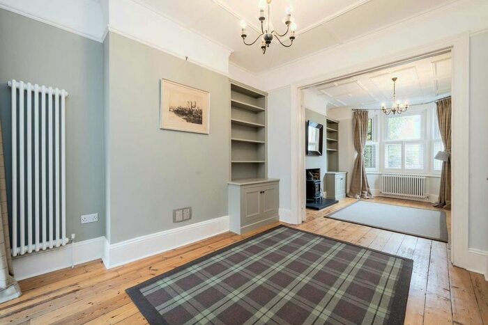5 Bedroom Property To Rent In Seward Road, London, W7