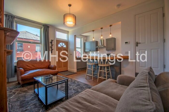 2 Bedroom Terraced House To Rent In Wetherby Place, Leeds, LS4