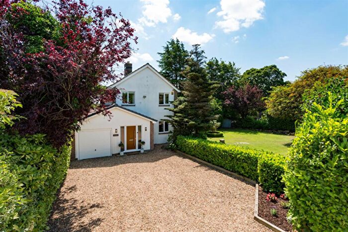 4 Bedroom Detached House For Sale In High Ridge Way, Bramhope, Leeds, LS16