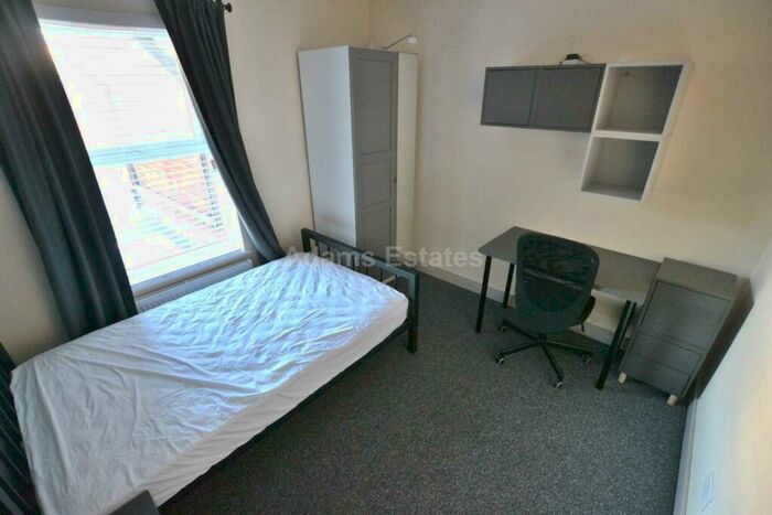 5 Bedroom Terraced House To Rent In Crescent Road, Reading, RG1