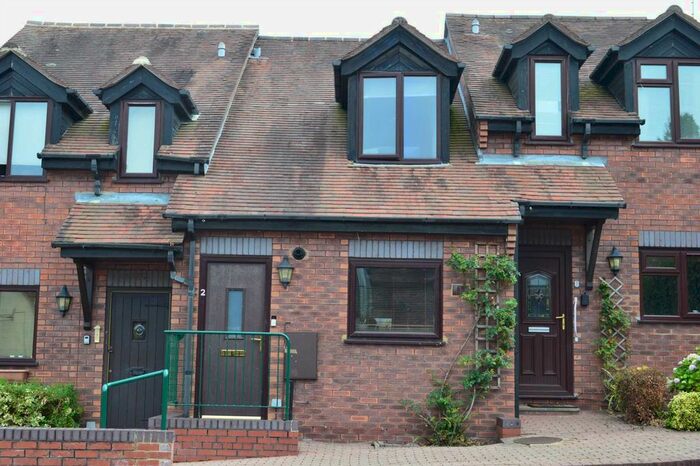 2 Bedroom Terraced House To Rent In St Lawrence Square, Hungerford, RG17