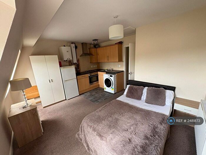 Studio To Rent In Kimberworth Road, Rotherham, S61