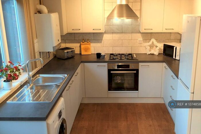 4 Bedroom Semi-Detached House To Rent In Ellison Street, Sheffield, S3