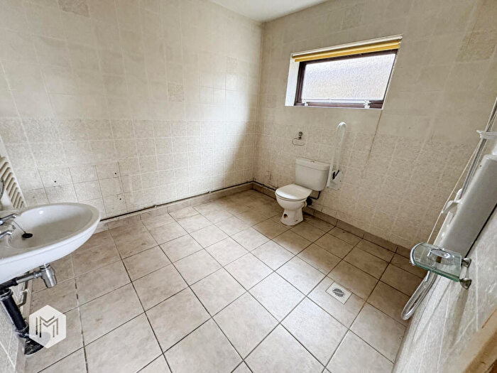 2 Bedroom Bungalow For Sale In Ratcliffe Avenue, Irlam, Manchester, Greater Manchester, M44