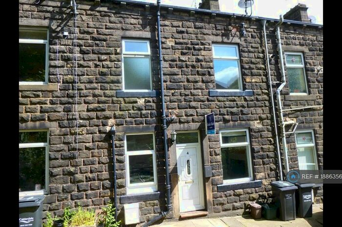 2 Bedroom Terraced House To Rent In John Barker Street, Todmorden, OL14