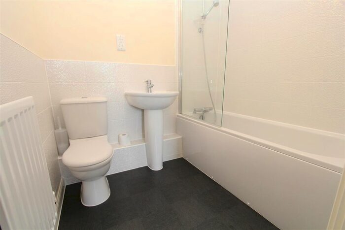 1 Bedroom Flat To Rent In Laurel Road, Minster On Sea, Sheerness, ME12