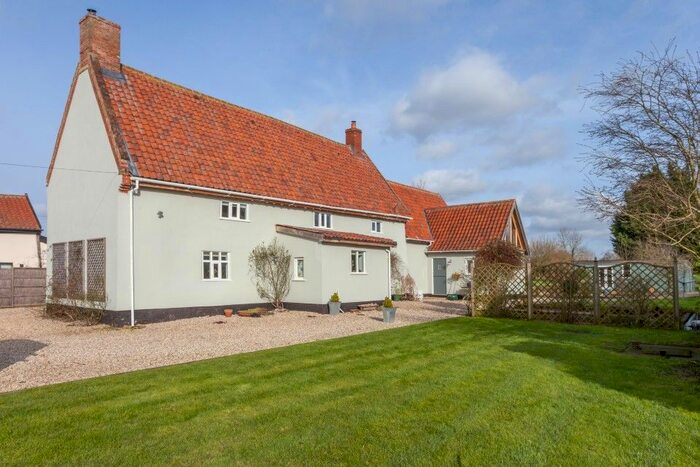 4 Bedroom Detached House For Sale In Upgate Street, Carleton Rode, Norwich, NR16