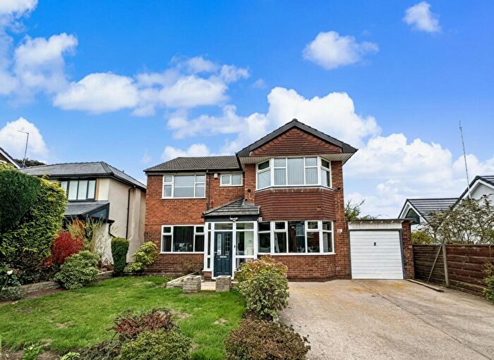 4 Bedroom Detached House For Sale In Barnhill Road, Prestwich, M25