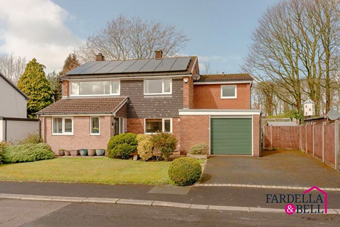4 Bedroom Detached House For Sale In Woodlands Grove, Padiham, BB12