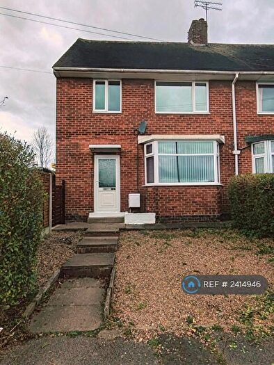 3 Bedroom Semi-Detached House To Rent In Hillman, Chesterfield, S43