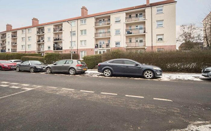 2 Bedroom Flat To Rent In Ardnahoe Avenue(Ground Left), Toryglen, G42