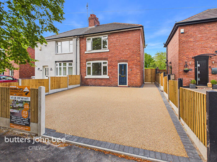 2 Bedroom Semi-Detached House For Sale In Badger Avenue, Crewe, CW1
