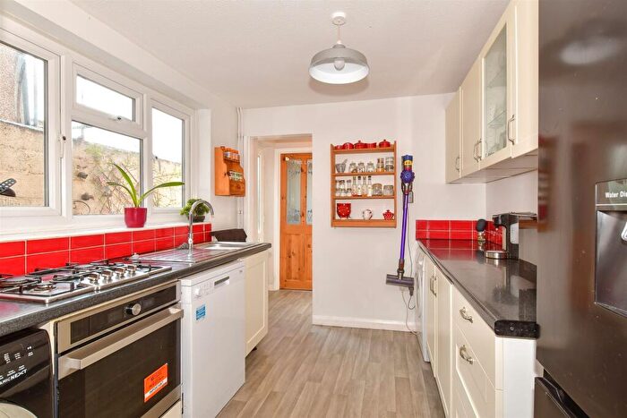 3 Bedroom Semi-Detached House For Sale In Wellwinch Road, Sittingbourne, Kent, ME10