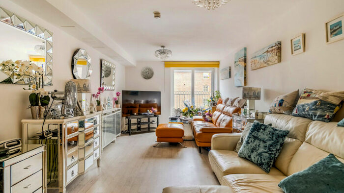 1 Bedroom Flat For Sale In Harriet Place, Shoreham-By-Sea, BN43