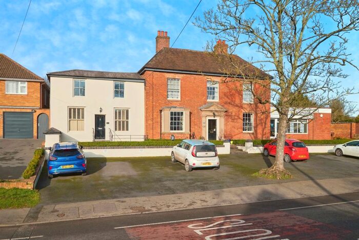 2 Bedroom Flat For Sale In Main Road, Meriden, Coventry, CV7