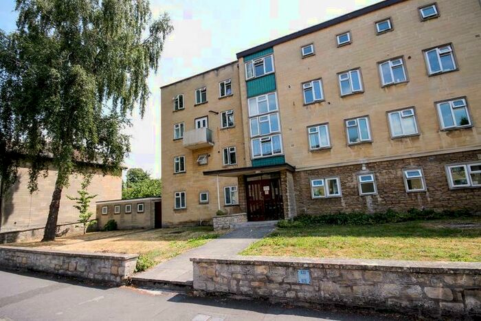 2 Bedroom Flat To Rent In St Johns Road, BA2