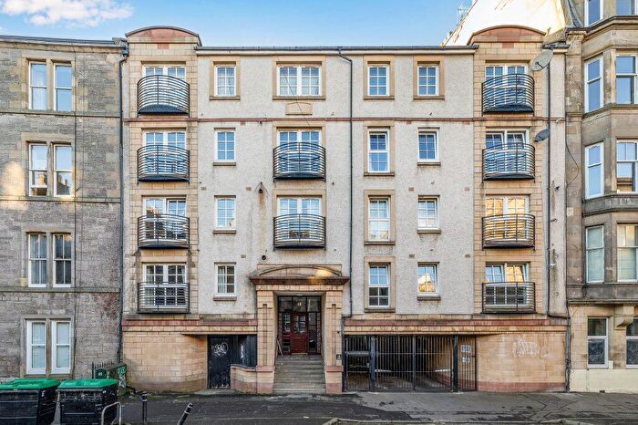2 Bedroom Flat For Sale In / Blackwood Crescent, Newington, Edinburgh, EH9