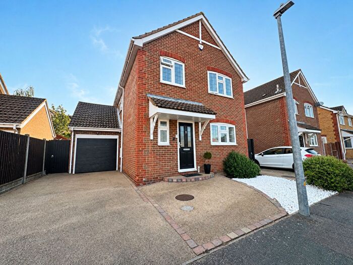 3 Bedroom Detached House For Sale In Stanley Road, Ashingdon, SS4