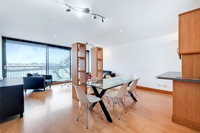 2 Bedroom Flat To Rent In Selsdon Way, Millwall, E14