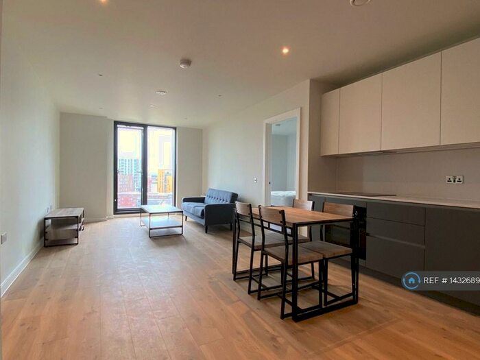 2 Bedroom Flat To Rent In Aspin Lane, Manchester, M4