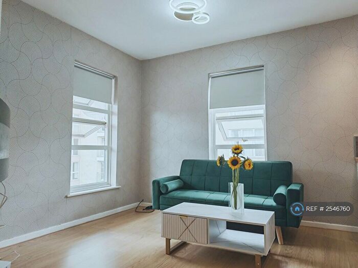 1 Bedroom Flat To Rent In Durell House, London, SE16