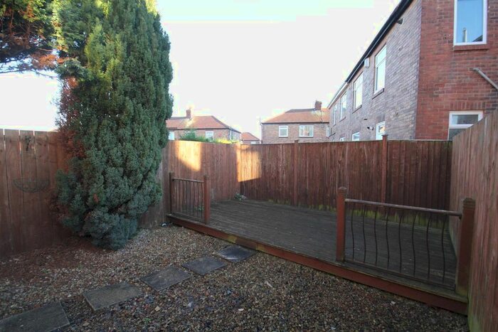 2 Bedroom Flat To Rent In Kentmere Avenue, Walkergate, Newcastle Upon Tyne, NE6