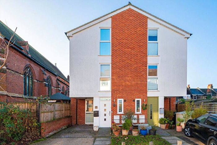 3 Bedroom Semi Detached House For Sale In Churchview Road, Twickenham, TW2