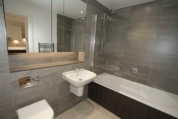 1 Bedroom Apartment To Rent In Middlewood Locks, Salford, M5