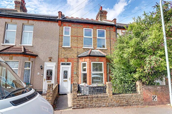 2 Bedroom Terraced House For Sale In Salisbury Avenue, Westcliff-On-Sea, SS0