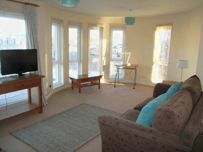 2 Bedroom Flat To Rent In Gray Street, Top Floor, AB10