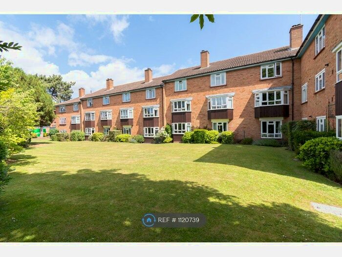 2 Bedroom Maisonette To Rent In Lichfield Court, Surbiton, KT6