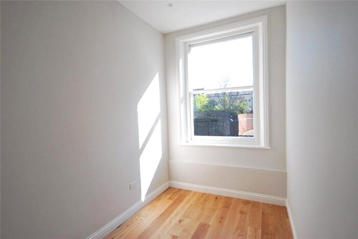 1 Bedroom Terraced House To Rent In Chalk Farm Road, Chalk Farm, NW1