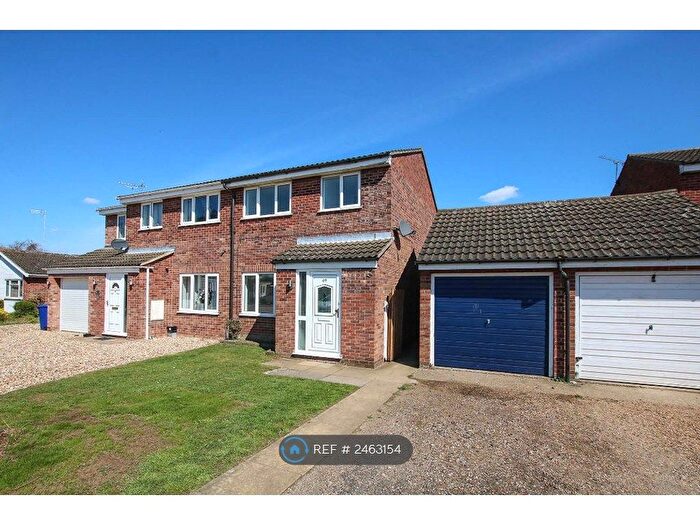 3 Bedroom Semi-Detached House To Rent In Magnolia Close, Red Lodge, Bury St. Edmunds, IP28